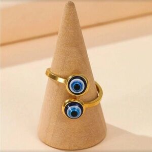 ✨NEW Gold tone Evil Eye Ring